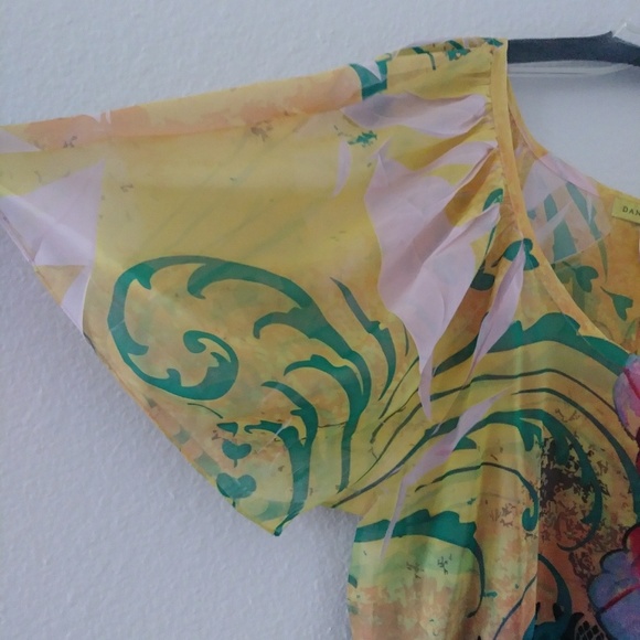 Dress/top - Picture 3 of 7